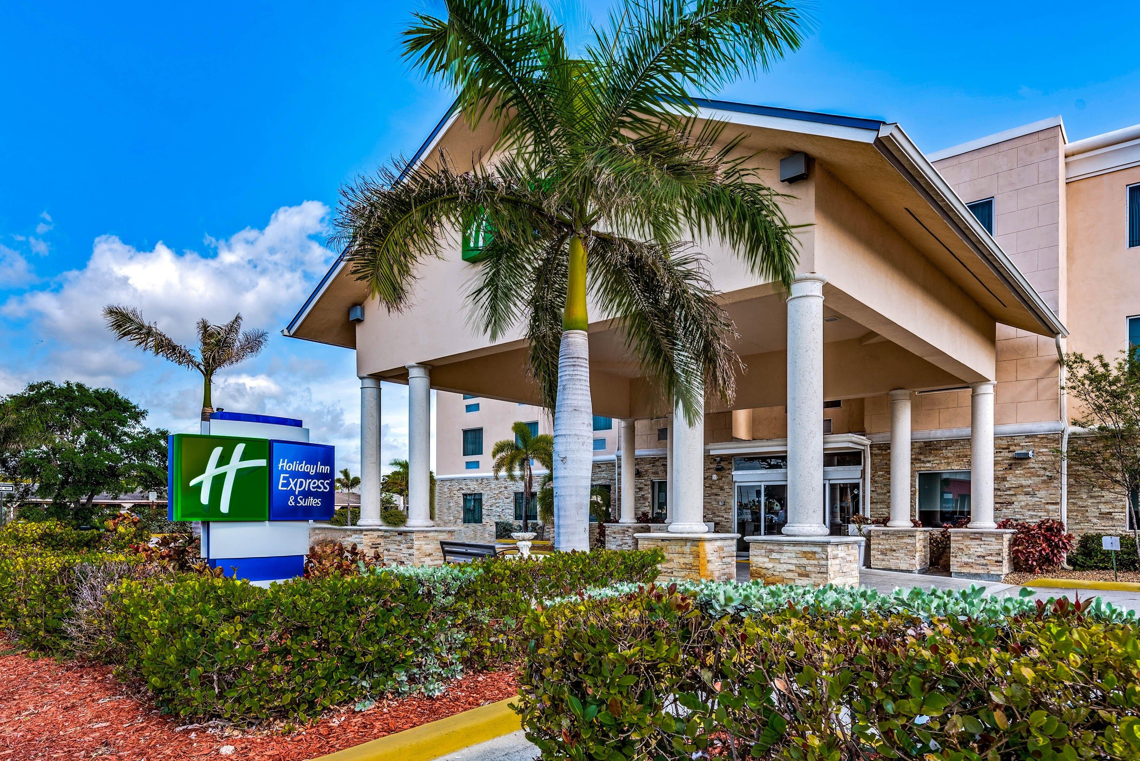 Holiday Inn Express & Suites Lantana By Ihg Extérieur photo